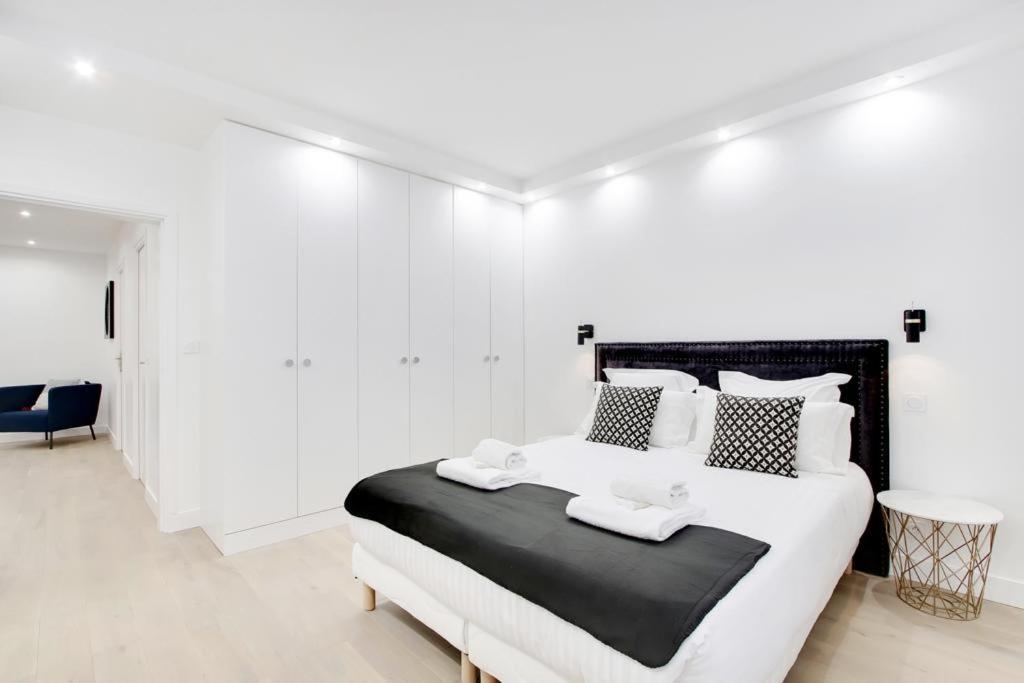 Trocadero/ Eiffel Tower - 3 Bedrooms- All New! Paris Exterior foto